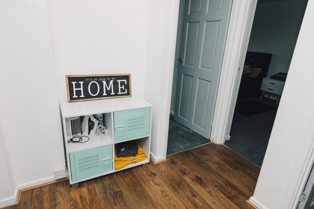 Luxe Spacious & Central 2Bed Luton Apartment - Free Parking - Free Wi-Fi - Near Ltn Airport & L&D Hospital Exteriör bild